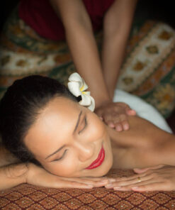 CLASSIC RELAXING MASSAGE – Royal Paradise Massage 120 Mins